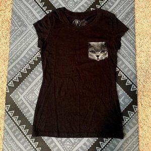 Cap sleeve cat print pocket tee